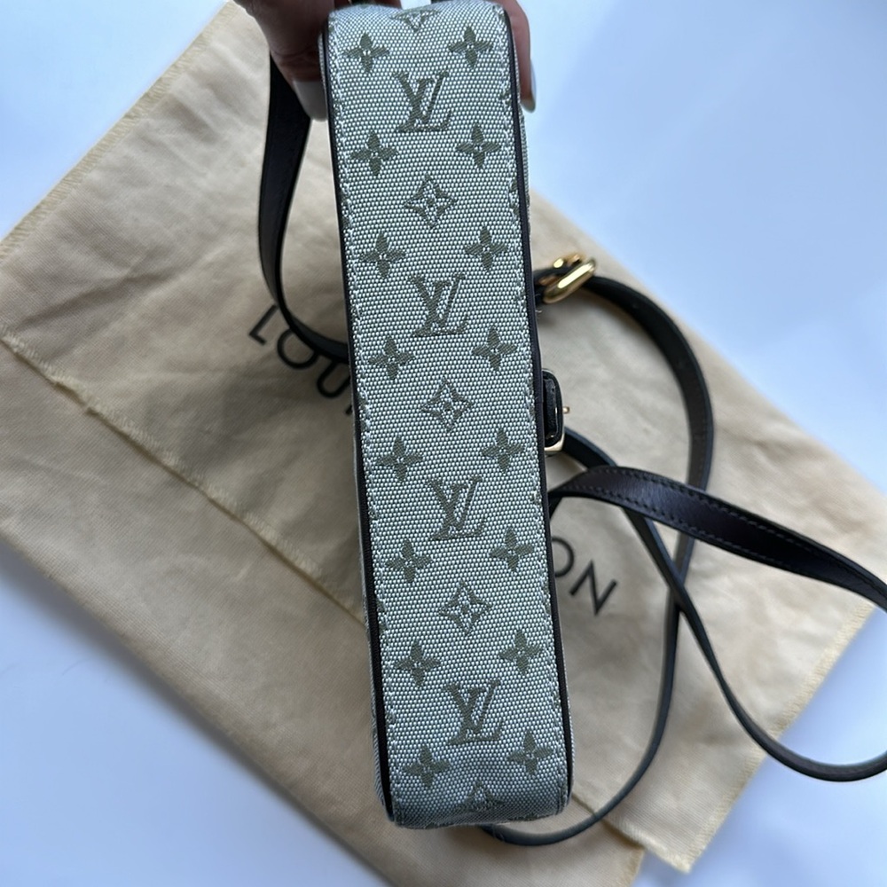 Louis Vuitton monogram messenger bag - Picture 5 of 6